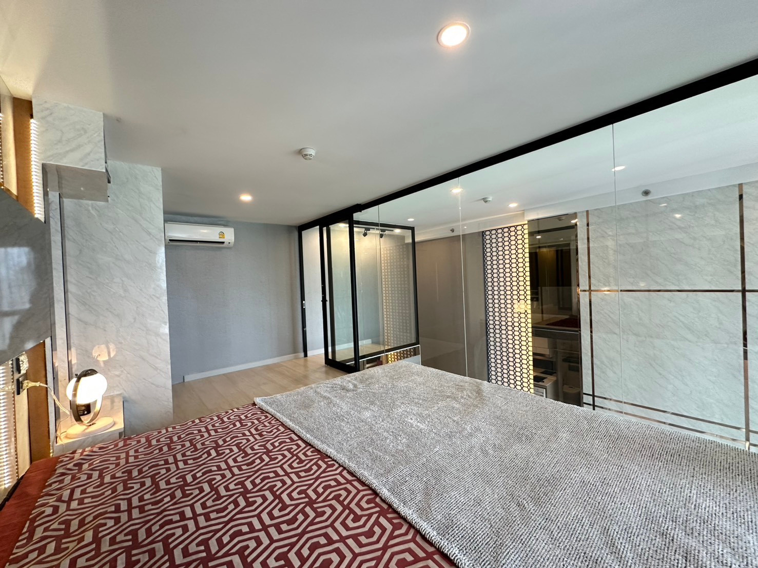 Duplex Plus มุมสวย ส่วนตัว แต่งครบ HOT Item ! ว่างปล่อยเช่าแล้ว  – รูปที่ 4