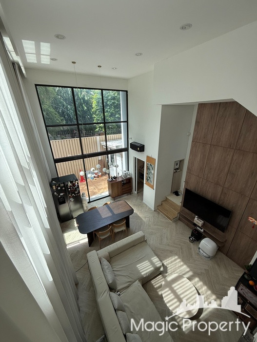 4 Bedroom Townhouse for Sale at Estara Haven Pattanakarn 20, On Nut 17 Alley, Suan Luang, Bangkok 