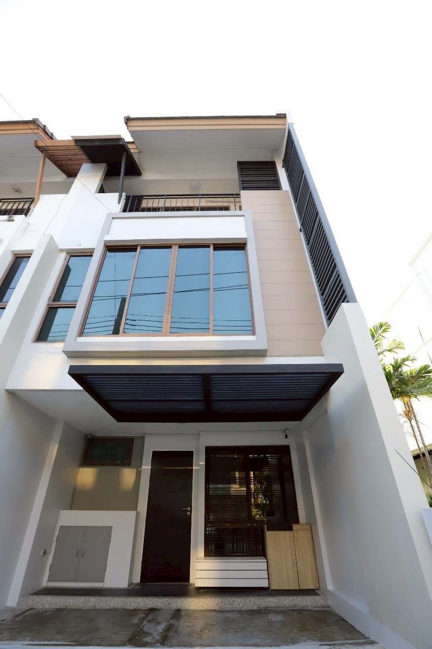 Rent The Private Sukhumvit 97/1
