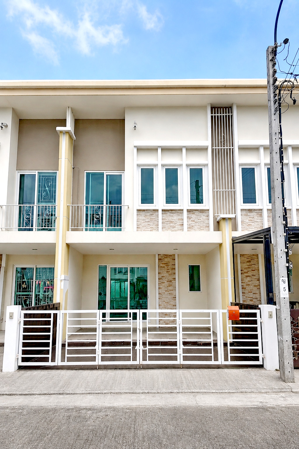 H0818♚Townhouse 4 bedrooms for sale⚝Charan-Pinklao♜MRT Bang O∞099-5919653,065-9423251▚Line@sureresidence H0818♚Townhouse 4 bedrooms for sale⚝Charan-Pinklao♜MRT Bang O∞099-5919653,065-9423251▚Line@sureresidence