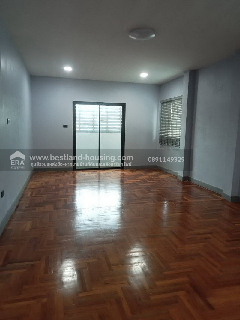 บ้านเดี่ยว 2 ชั้น รีโนเวทใหม่ พร้อมอยู่ ทำเลรามคำแหง 124 หมู่บ้านเกศรี 2 ซอย 5ก เนื้อที่ 54 ตารางวา บ้านสวยสไตล์โมเดิร์น รีโนเวทใหม่ พร้อมเข้าอยู่ – รูปที่ 3