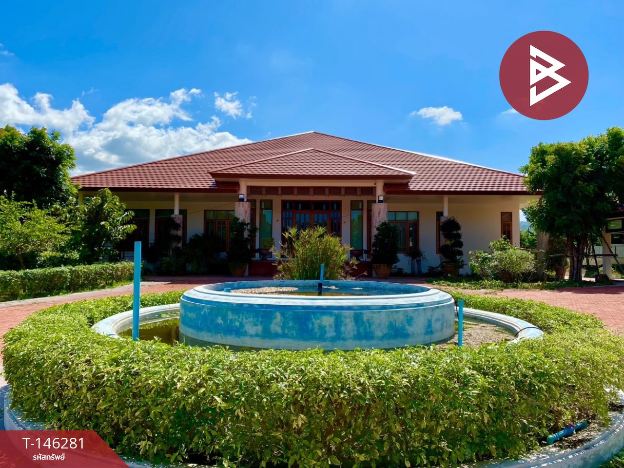 Single house with land for sale, area 10 rai 68 sq m, Nong Ri, Chonburi. Single house with land for sale, area 10 rai 68 sq m, Nong Ri, Chonburi.