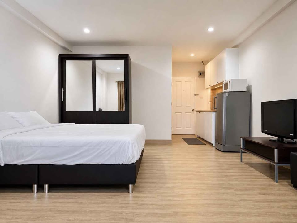 🔥Condo for sale Patrapa Place Bangna-Trad KM.26, Soi ABAC Bangna, resort style, largest studio room. North is not hot ✅ Complete with furniture and electrical appliances. 🔥Condo for sale Patrapa Place Bangna-Trad KM.26, Soi ABAC Bangna, resort style, largest studio room. North is not hot ✅ Complete with furniture and electrical appliances.