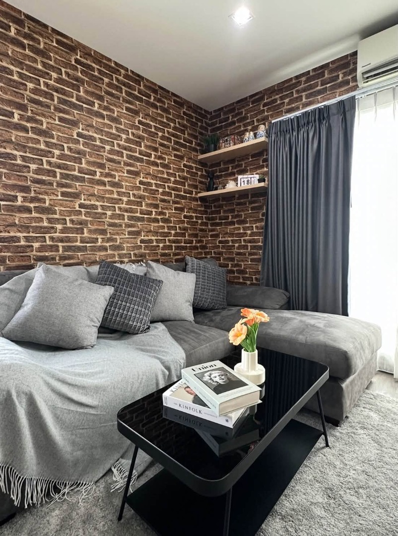🚆 Richpark @ Triple Station Condo - Large Corner Unit with Pool View 🚆 Richpark @ Triple Station Condo - Large Corner Unit with Pool View
