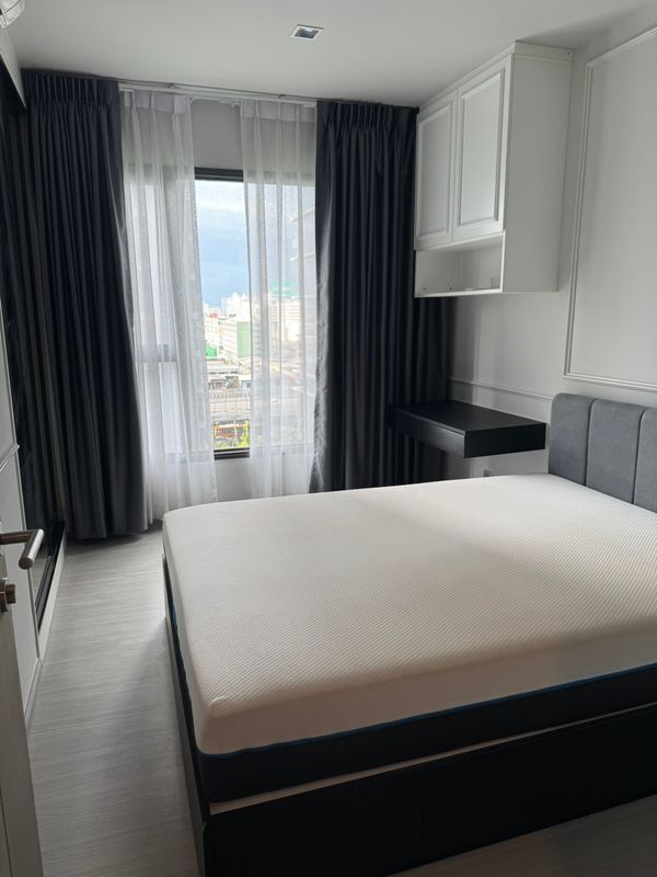 Condo for sale, Life Asoke-Rama 9, Building B, 9th floor, good location, convenient travel, near Central Rama 9.