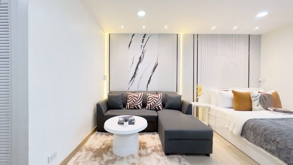 >>Regent Home7/2<< A stable family life starts with the right room!? Fully furnished, full space, close to 2 BTS lines, Udomsuk Market, Central Bangna. Hurry and reserve before you get cut off.