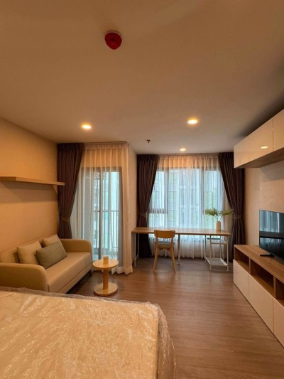 🚌 Aspire Sukhumvit–Rama 4 | Free Shuttle Bus to BTS Phra Khanong. Newly built-in rooms with pool view.