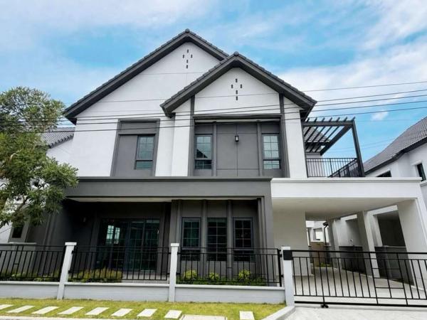 Centro Bangna Phase 2 / 4 Bedrooms (FOR SALE) DA098