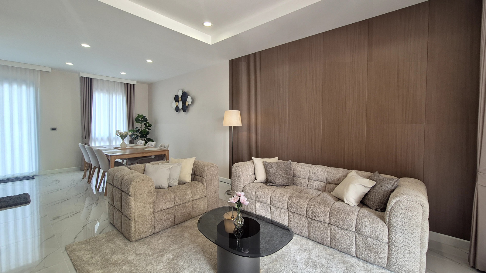 ขาย🏠ทาวน์โฮม สไตล์ออฟฟิศ 3 ชั้นครึ่ง ทําเลดี ศรีนครินทร์ - อ่อนนุช ติดถนนใหญ่ การเดินทางสะดวก ใกล้โรงเรียนนานาชาติ เนื้อที่ 24.8 ตร.ว 3ห้องนอน 4ห้องน้ำ ตกแต่งครบ เฟอร์นิเจอร์และเครื่องใช้ไฟฟ้า เข้าอยู่ได้เลย  – รูปที่ 3