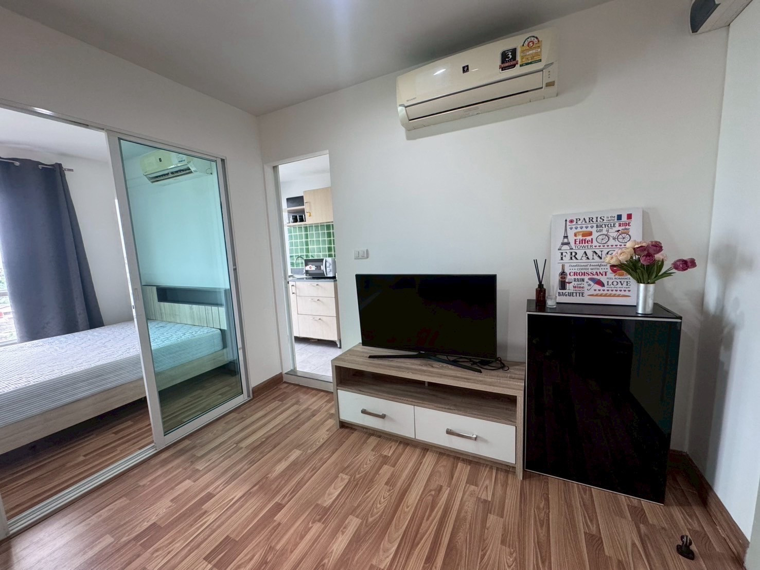 Good room for rent, special price 1,0500 baht, Regent Orchid Sukhumvit 101 Good room for rent, special price 1,0500 baht, Regent Orchid Sukhumvit 101