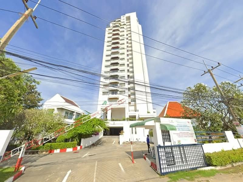 For sale/rent: Rama Harbour View Condo, Sriracha. Corner unit, ready to move in, sea view.