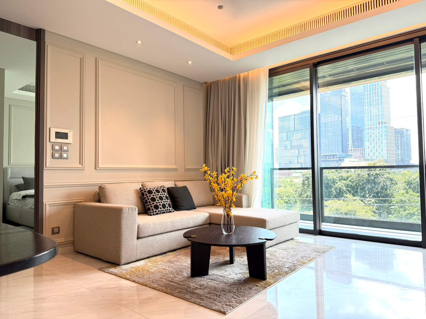 🔥For Rent+🔥 Sindhorn Tonson Beautiful Central Park View 1Bed1Bath ห้องสวยมากวิวสวนลุมเต็มๆ ต้นไม้สวยเขียวขจี วิวสวนทั้งห้องนอนห้องนั่งเล่น ห้องสวย เฟอร์นิเจอร์ครบพร้อมเข้าอยู่ได้ทันที – รูปที่ 4
