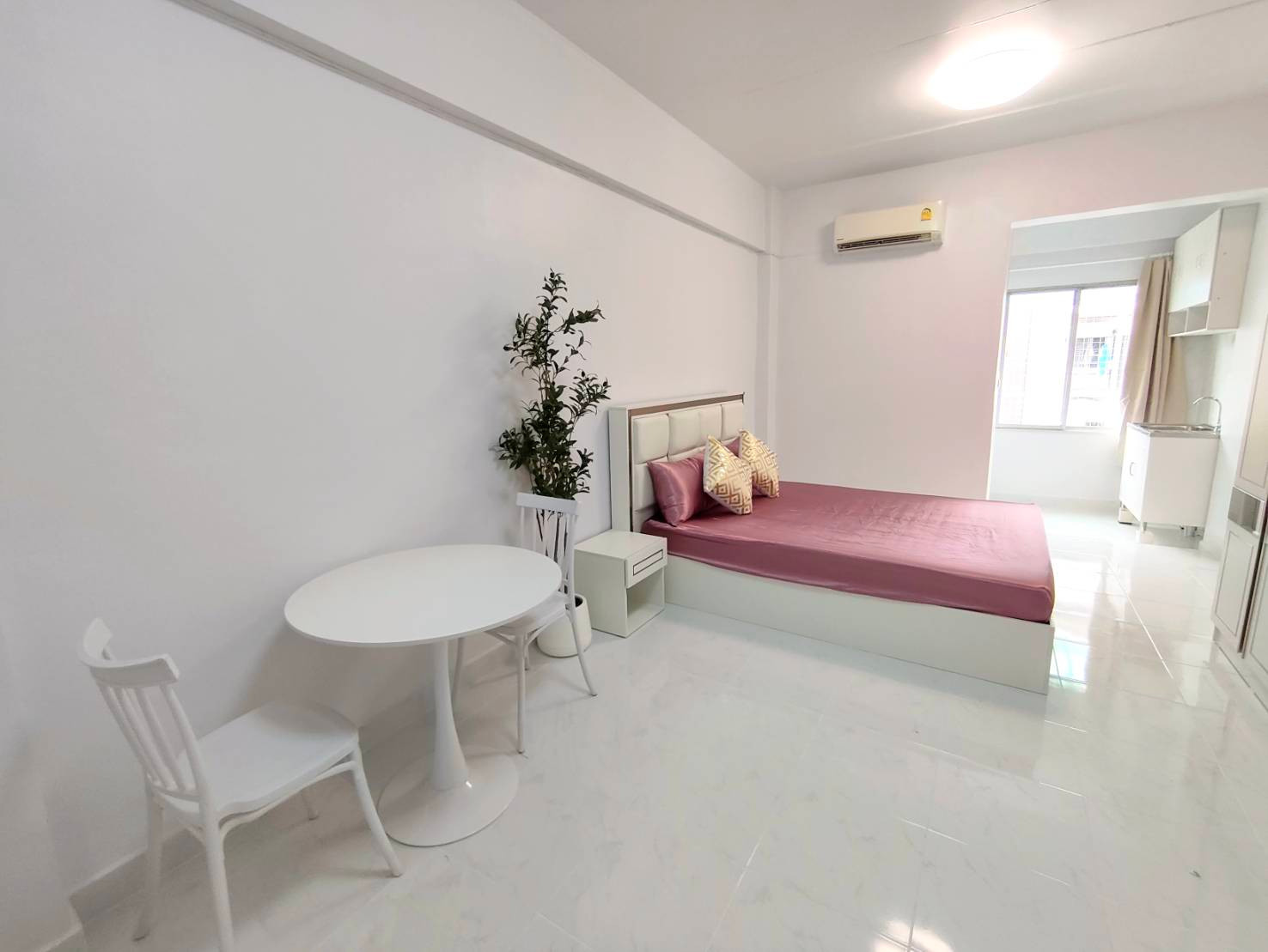 🔥 Urgent sale! Pattanakarn Life Complex Condo, potential location, special price only 990,000 baht 🔥
