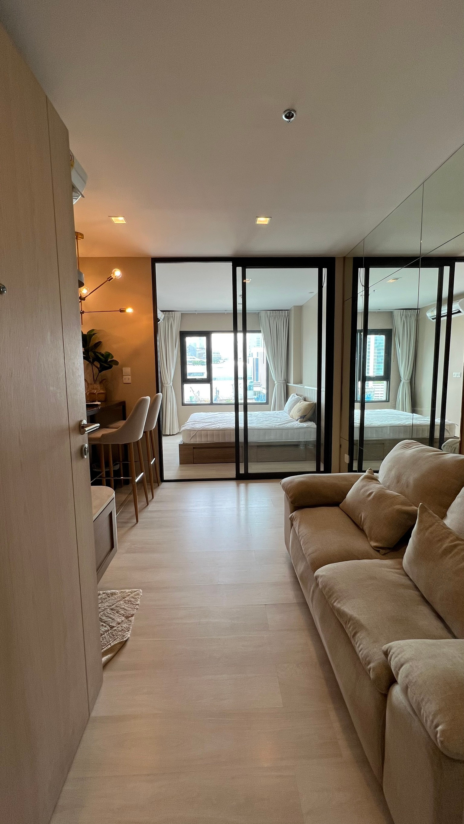 Life One Wireless, 25,000baht, 1bedroom, 35sqm, BTS Ploenchit, BTS Chidlom, near Witthayu, Chidlom, Ploenchit, Sukhumvit, Rama 9, Ratchada, Sathorn, Silom, Chula, Siam, CentralWorld, Central Embassy, Central Chidlom, Bumrungrad, Mater Dei, Park Venture Life One Wireless, 25,000baht, 1bedroom, 35sqm, BTS Ploenchit, BTS Chidlom, near Witthayu, Chidlom, Ploenchit, Sukhumvit, Rama 9, Ratchada, Sathorn, Silom, Chula, Siam, CentralWorld, Central Embassy, Central Chidlom, Bumrungrad, Mater Dei, Park Venture