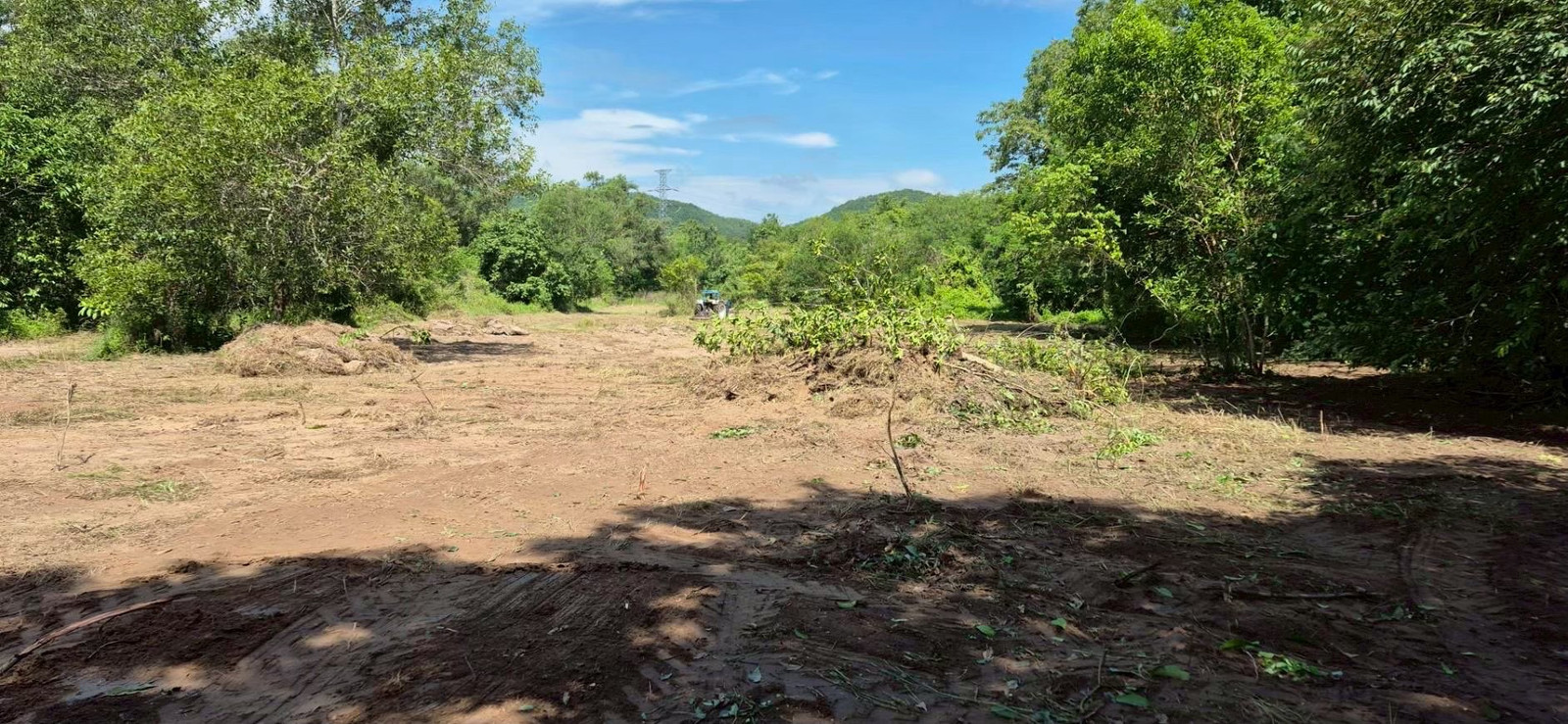 Land for sale in Lamphun Province, 16 rai 69 sq m, next to Lampang-Chiang Mai Road (Highway 11). – รูปที่ 4