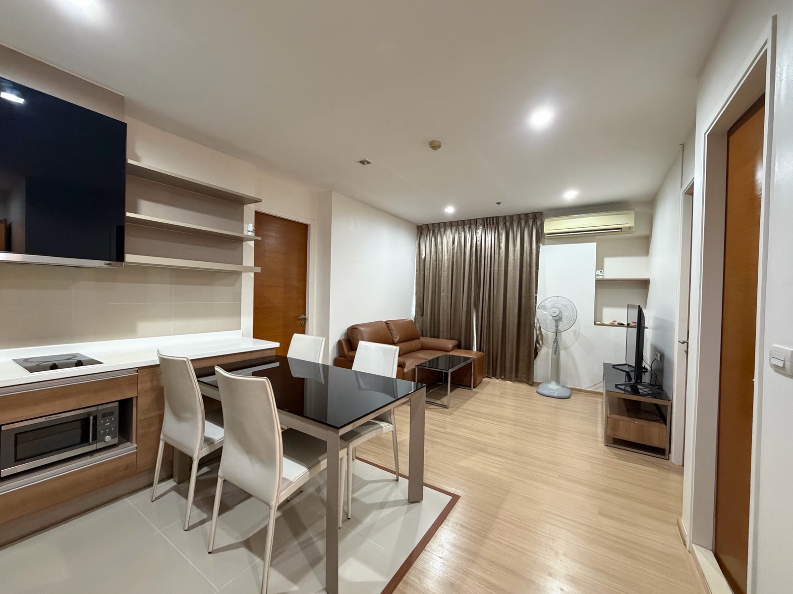 For rent!!! Rhythm Sukhumvit 50 price 35,000 baht