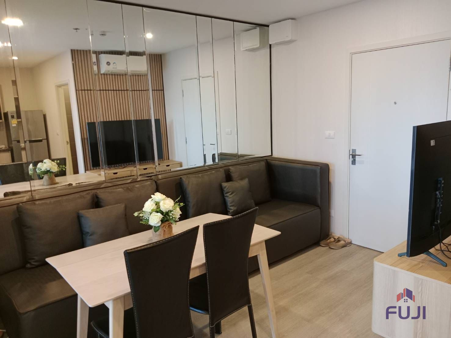 Stylish 2-Bedroom Apartment for Rent at Elio Sathorn-Wutthakat
