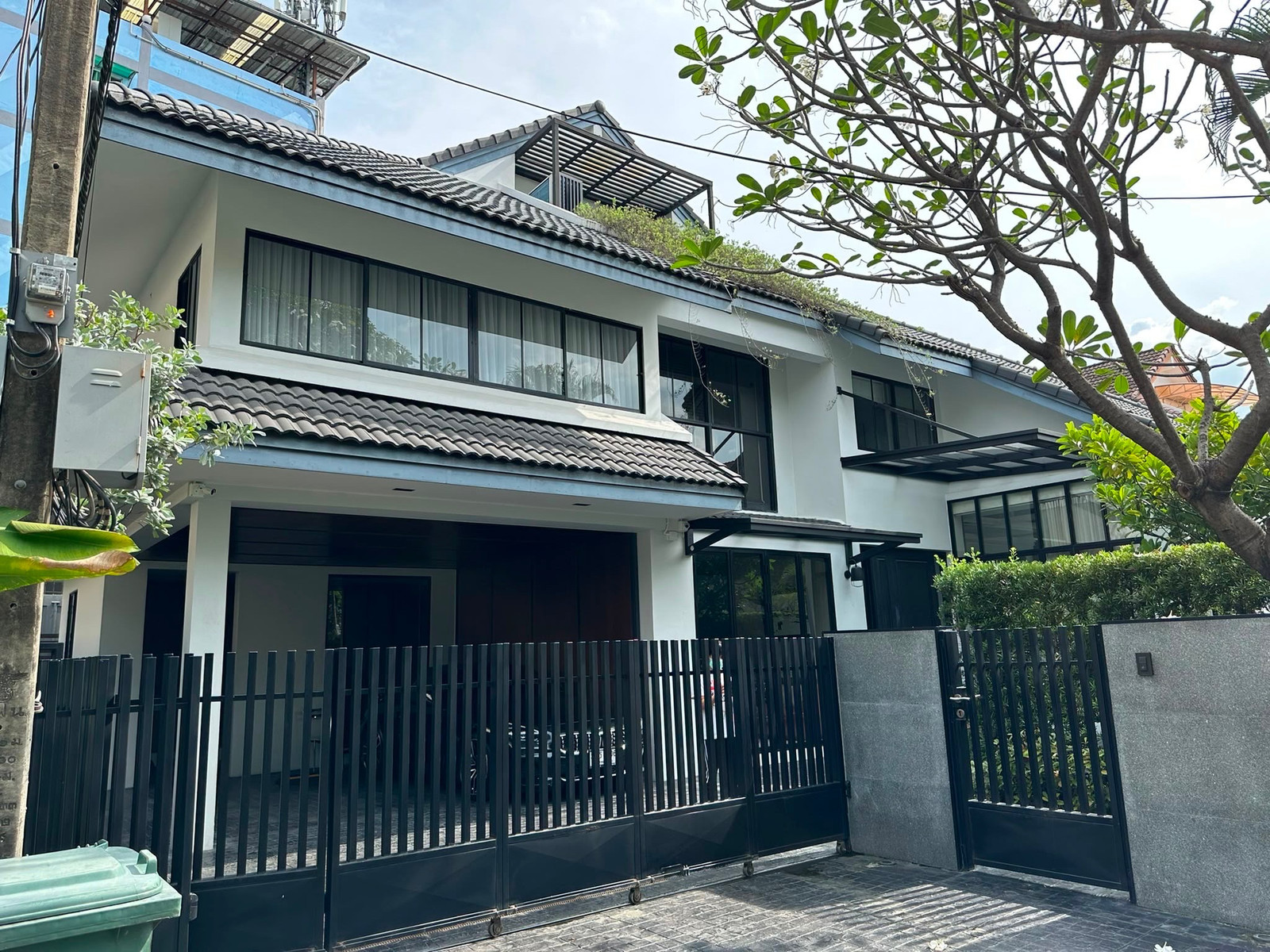 Signature Luxury House for rent (Thong Lor 25) 🏡🌳
