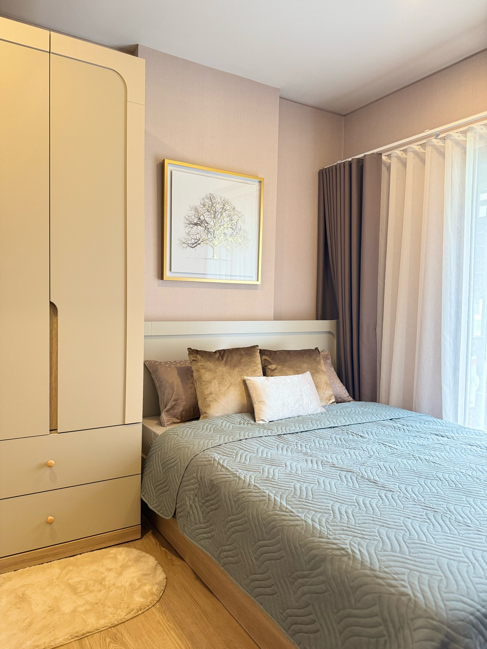 Condo in the heart of Sukhumvit, Phrom Phong, 30 sq m., 1 bedroom, pool view. Condo in the heart of Sukhumvit, Phrom Phong, 30 sq m., 1 bedroom, pool view.