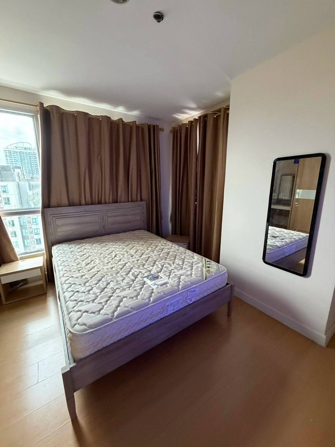 Life @ Ratchada Huai Khwang Life @ ratchada huaikhwang 1 bedroom 1 bathroom (new room) Life @ Ratchada Huai Khwang Life @ ratchada huaikhwang 1 bedroom 1 bathroom (new room)