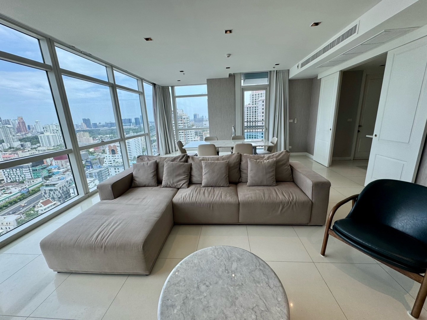 Condo for rent 🔥Athenee Residence🔥25th floor🔥215 sq m🔥3Bed🔥R287-2 Condo for rent 🔥Athenee Residence🔥25th floor🔥215 sq m🔥3Bed🔥R287-2