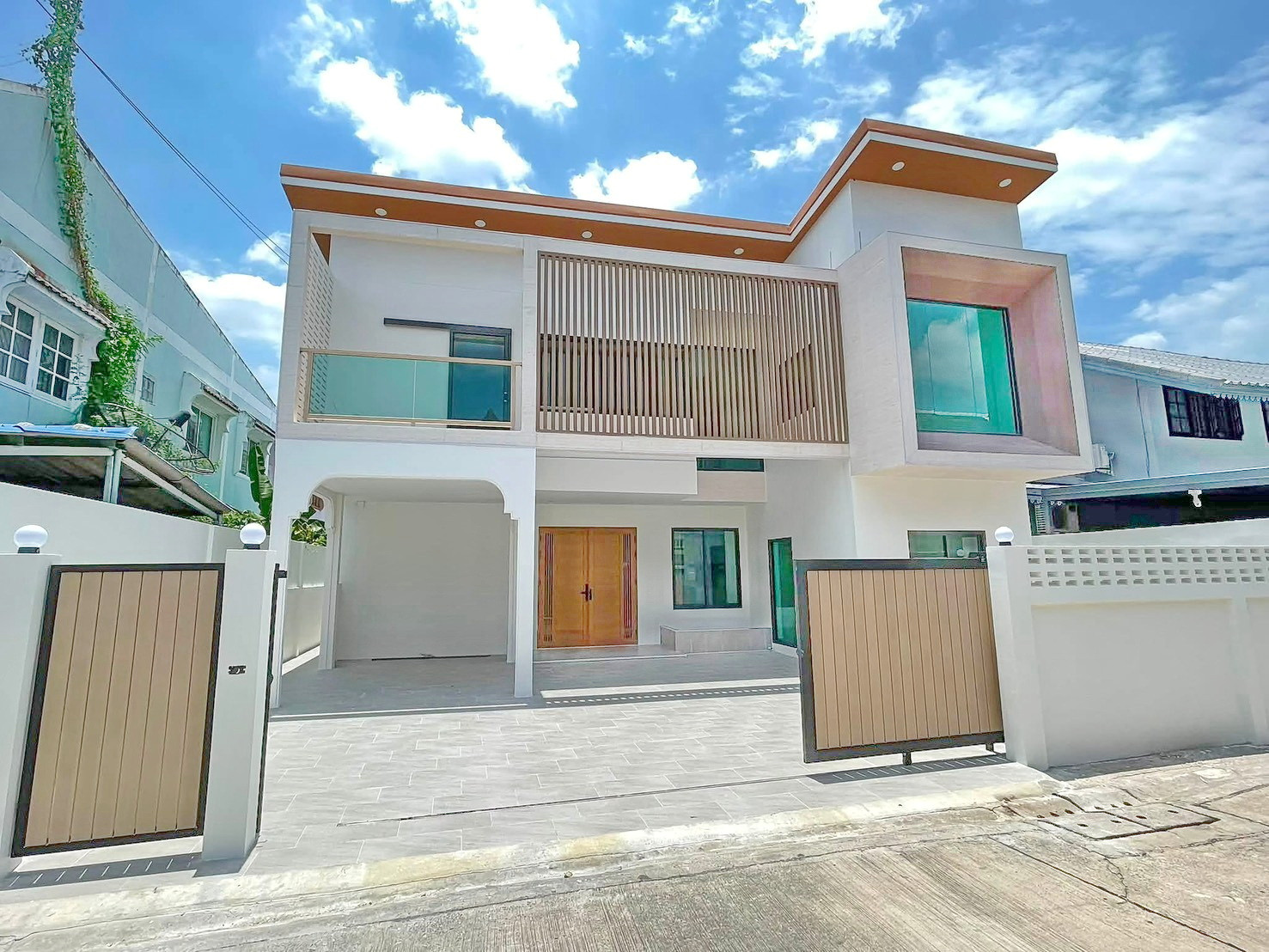 H0820♚Single house for sale, 5 bedrooms⚝Central Lat Phrao♜Near Pattawikorn Market∞099-5919653,065-9423251▚Line@sureresidence H0820♚Single house for sale, 5 bedrooms⚝Central Lat Phrao♜Near Pattawikorn Market∞099-5919653,065-9423251▚Line@sureresidence