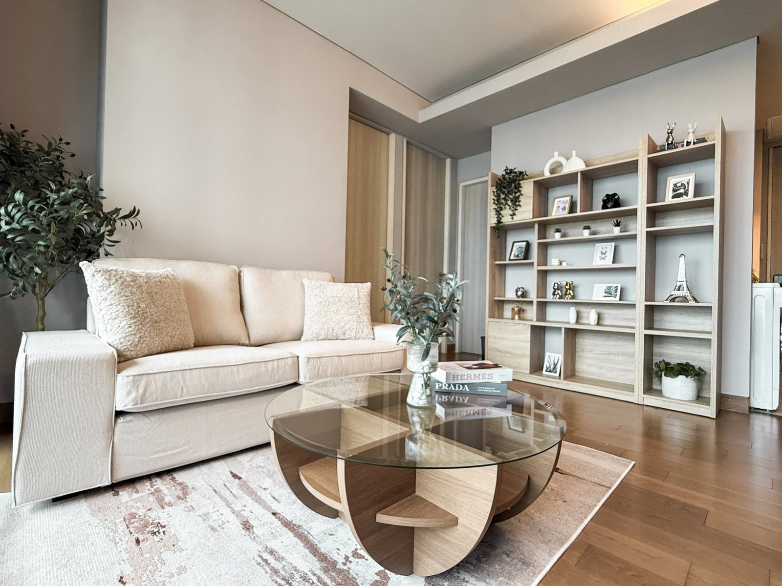 The Lumpini 24 for rent 55 sqm 2 beds 2 baths 45,000 per month