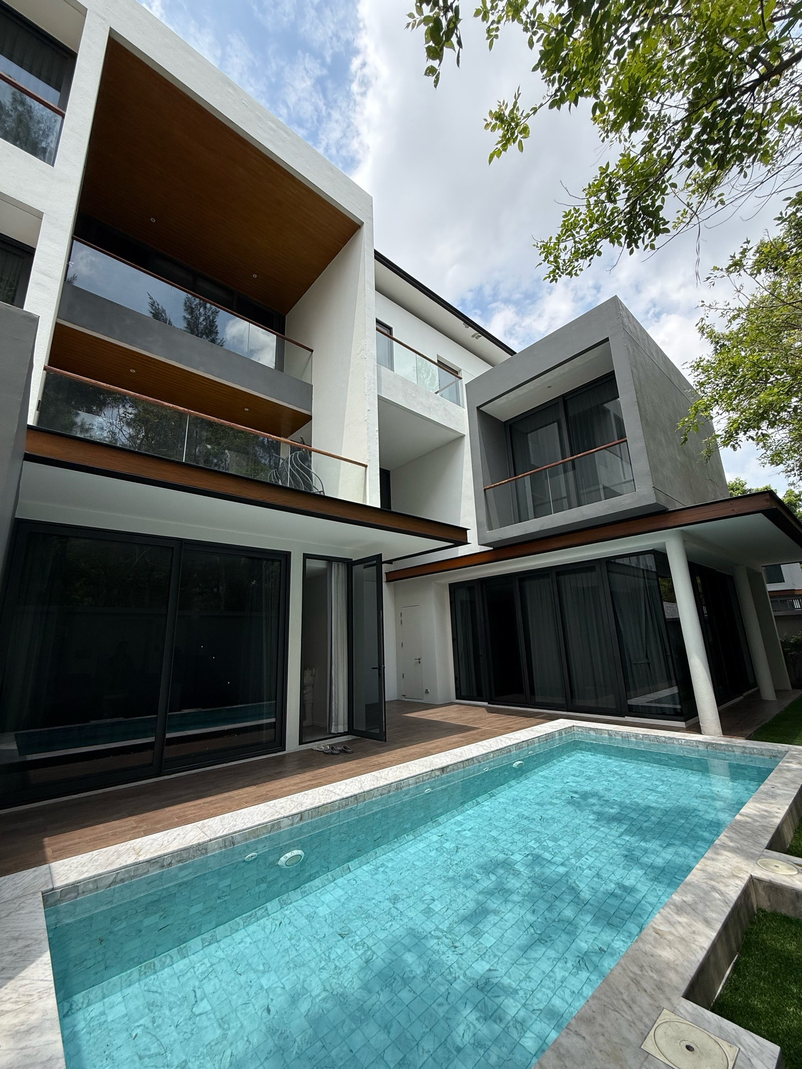 For sell !!!Quaritz Rama 9 /101.7 sqw./526 sqm./4B6B/65MB. – รูปที่ 2