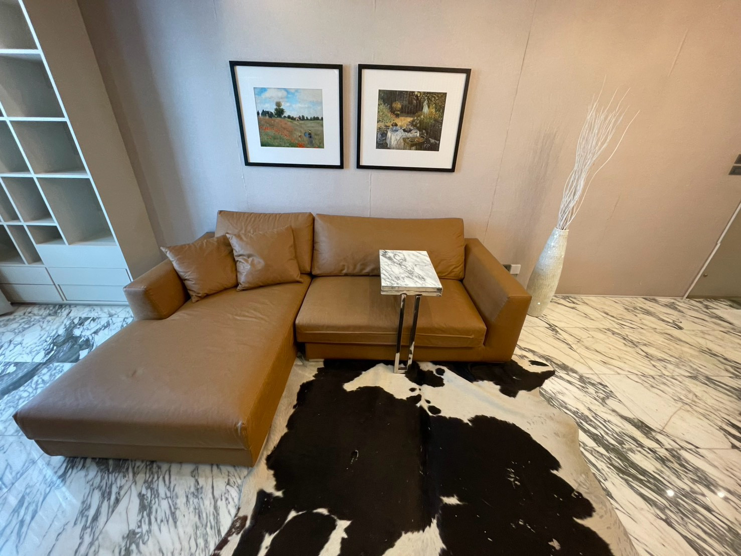 Newly Renovated!, A fresh room, Ready to Sell, For Investor Yield6.7% 92k/sqm, 2min walk to MRT huaikwang, Newly Renovated!, A fresh room, Ready to Sell, For Investor Yield6.7% 92k/sqm, 2min walk to MRT huaikwang,