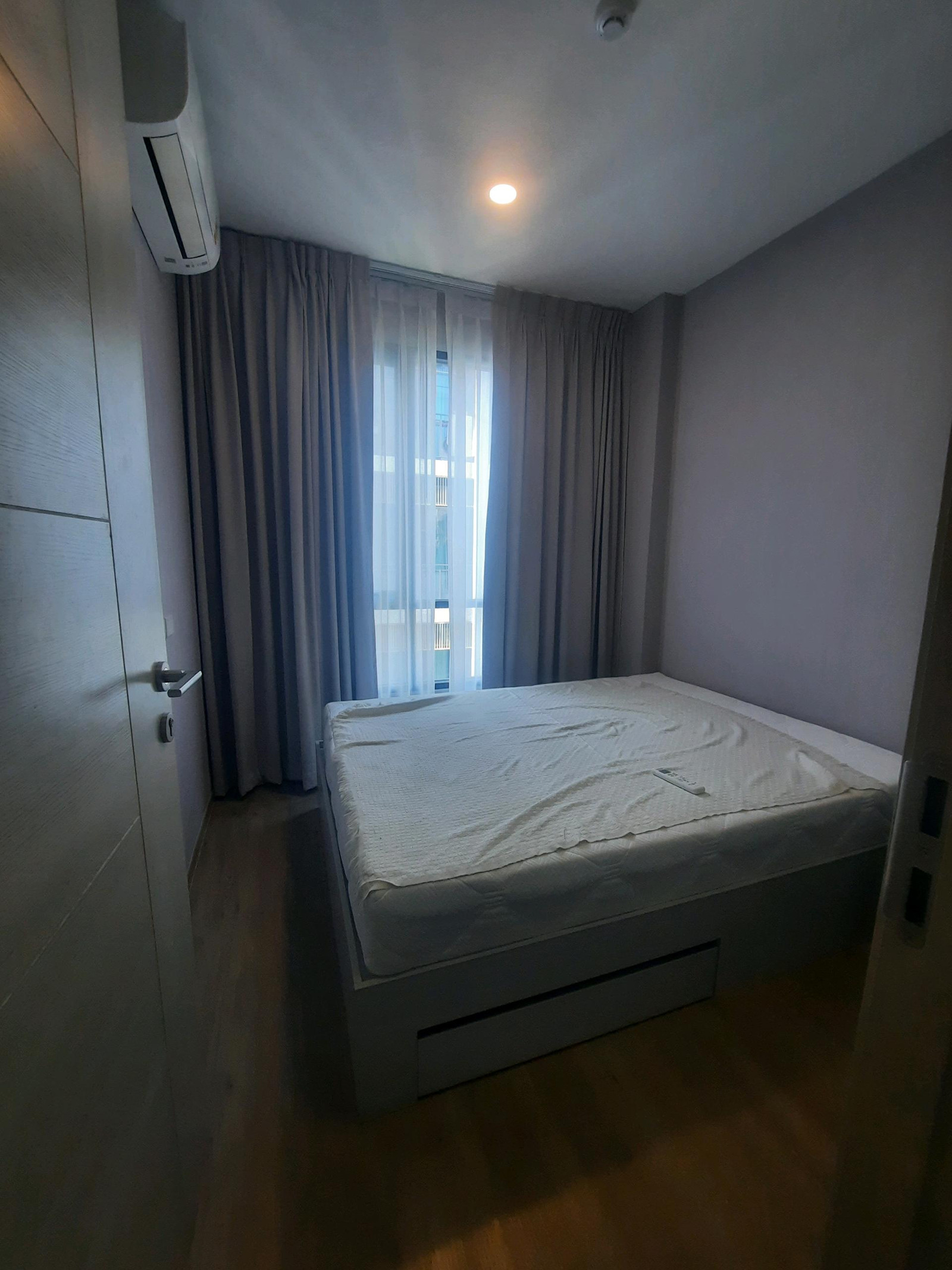 ปล่อยเช่าด่วน ราคาถูกมาก!!!!ให้เข่า  Brixton  Sukhumvit 107   size27sqm(1Bedroom/1bathroom)ในราคา 10,000 บาท/เดือน