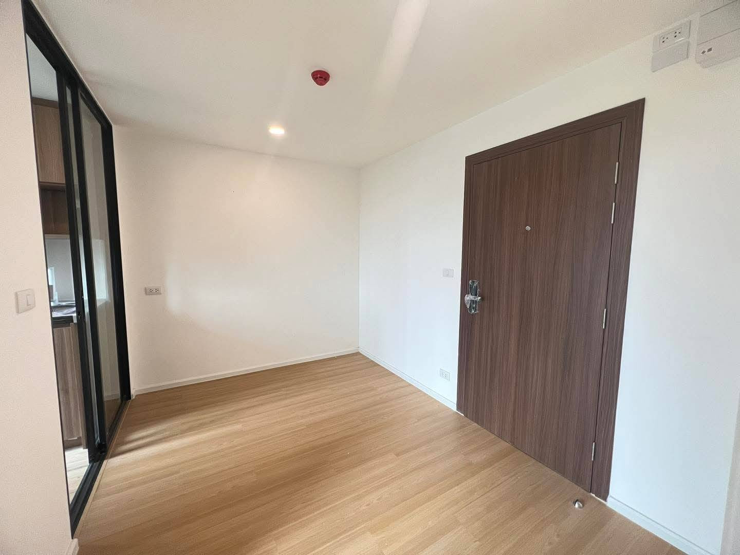 Condo for rent Cerocco Bangna36 (26.55 sq m.) 1 bedroom, 1 bathroom, empty room, ready to move in. Condo for rent Cerocco Bangna36 (26.55 sq m.) 1 bedroom, 1 bathroom, empty room, ready to move in.