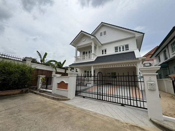2-storey detached house for sale, Laddarom Village 2, newly renovated house. Ready to move in Near Ratchaphruek-Kanchanaphisek
