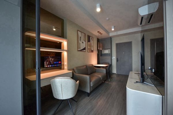 For Rent 2 bedroom Ideo Sukhumvit Rama 4, price 30,000 baht, ready to move in, contact 0869017364