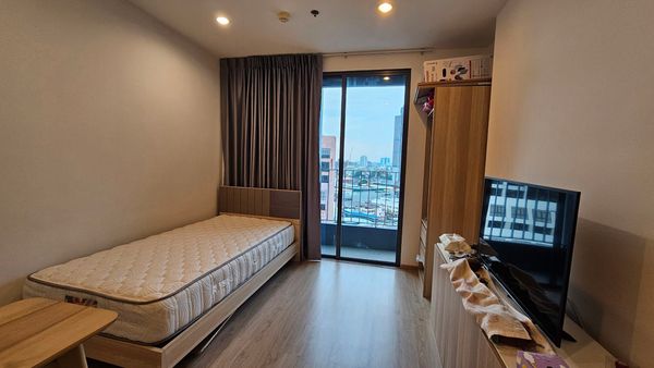 ขายด่วน ไอดีโอ คิว จุฬาฯ-สามย่าน ห้อง Studio ชั้นสูง พร้อมอยู่ เพียง 4.79 ล้าน ราคาดีสุดในตึก 087-7075210 Boy ...!!!!