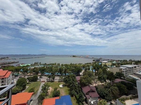 Condo for rent, Eastern Tower Sriracha, 2 bedrooms, large unit, panoramic sea view.