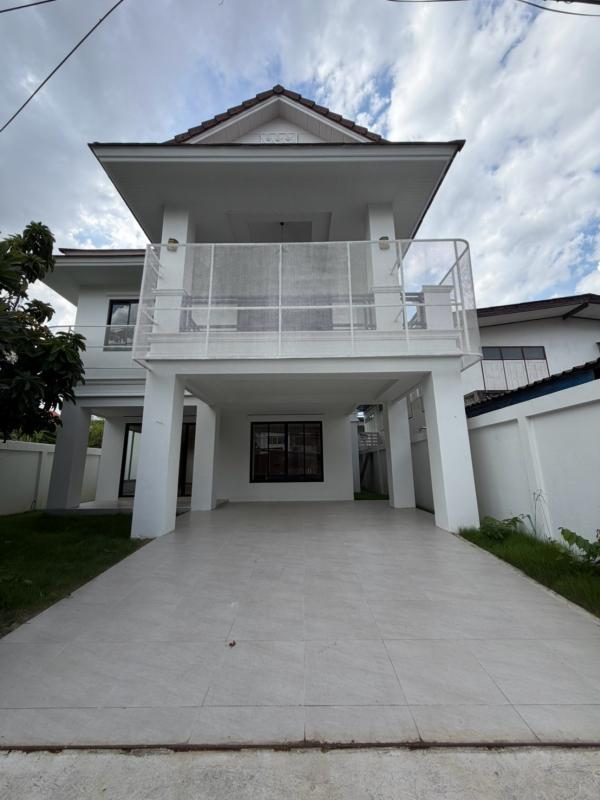 For Sale Newly renovated detached house in the heart of Chokchai 4. , Lat Phrao , Lat Phrao , Bangkok , CX-166301