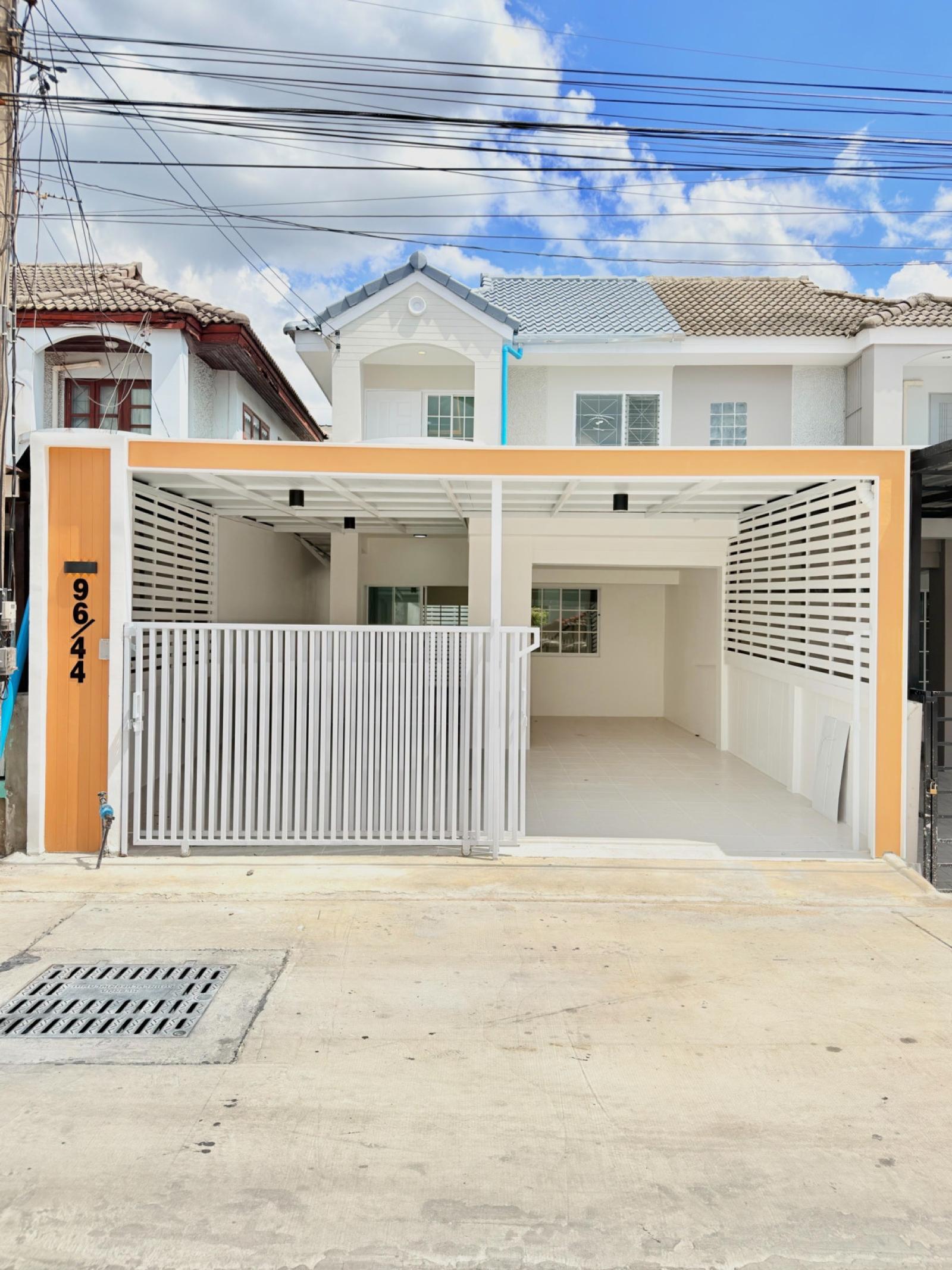 For Sale Townhouse/Townhome , Baan Piya Land , BTS-Khu Khot , Khu Khot , Lam Luk Ka , Pathum Thani , CX-147723 For Sale Townhouse/Townhome , Baan Piya Land , BTS-Khu Khot , Khu Khot , Lam Luk Ka , Pathum Thani , CX-147723