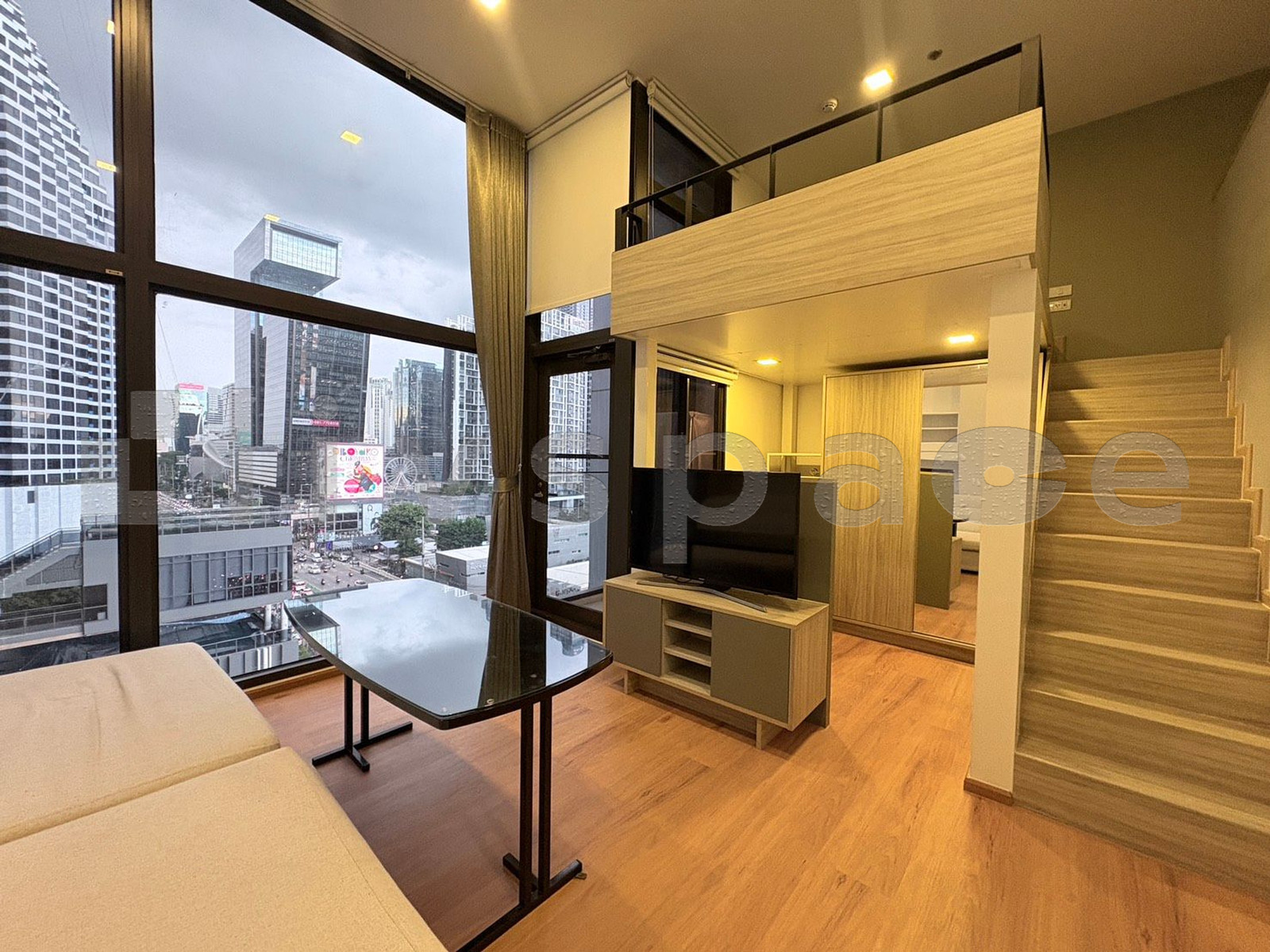 ▚ L1JC0Cツ ให้เช่า Chewathai Residence Asoke Loft 35ตร.ม. รีโนเวทพื้นใหม่ เฟอร์ครบ ใกล้ MRT พระราม 9 / MRT เพชรบุรี✨ ▚ L1JC0Cツ ให้เช่า Chewathai Residence Asoke Loft 35ตร.ม. รีโนเวทพื้นใหม่ เฟอร์ครบ ใกล้ MRT พระราม 9 / MRT เพชรบุรี✨