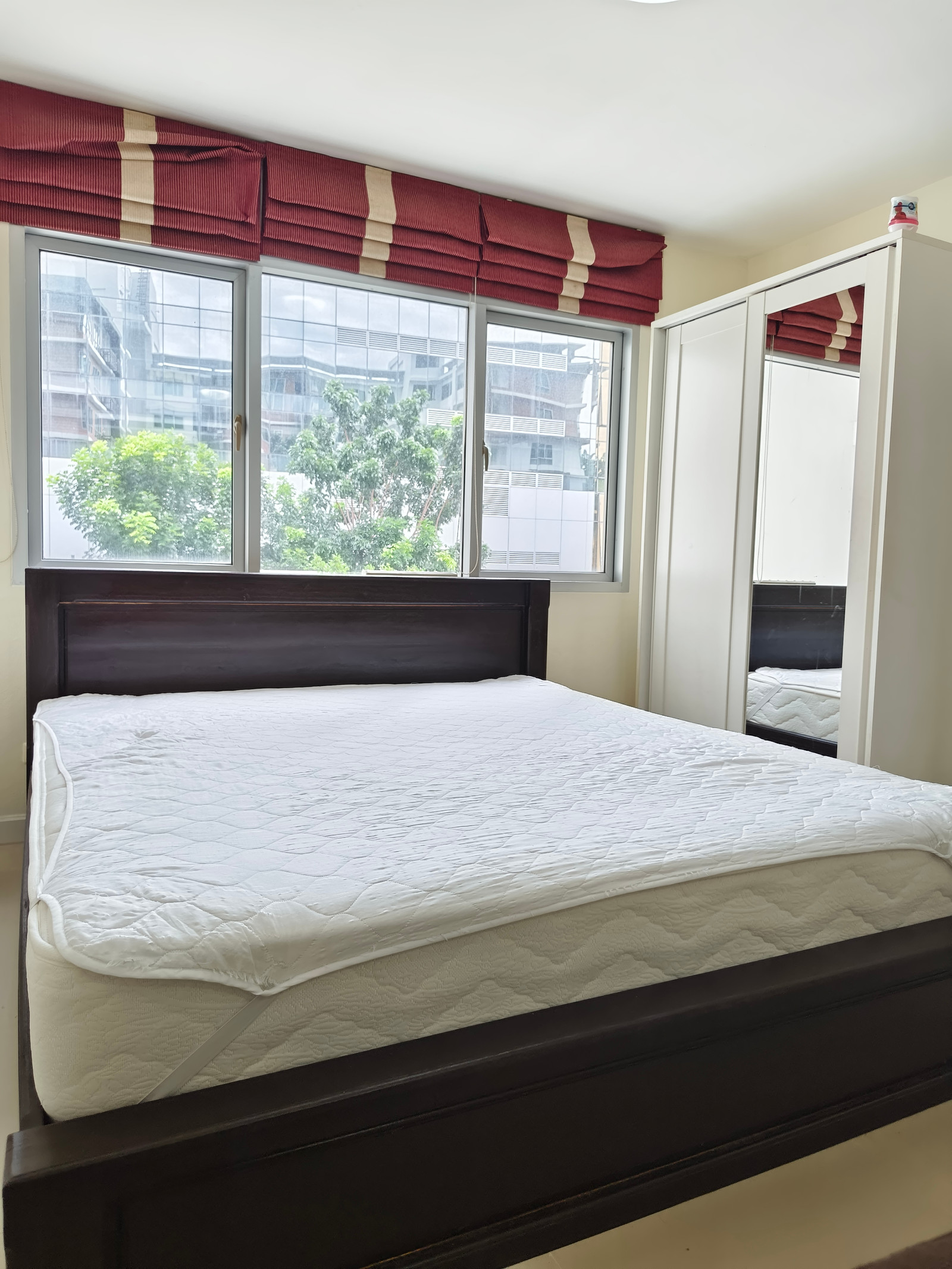 ให้เช่าด่วน คอนโด รีบปล่อย Condo One Thonglor (คอนโด วัน ทองหล่อ) ราคา 14,900 บาท ขนาด 30 ตร.ม. ชั้น 3 วิวสระว่ายน้ำ – รูปที่ 4