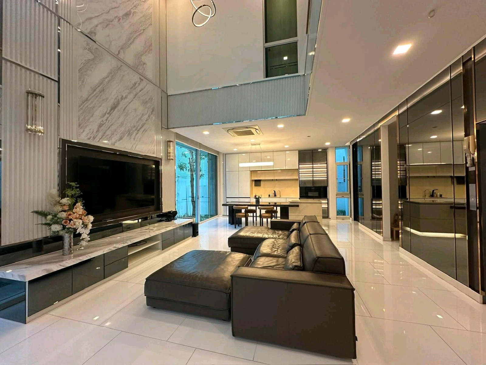 ✨ Luxury Living พร้อมเข้าอยู่ บ้านเดี่ยวระดับลักชูรี่ พร้อมลิฟท์ส่วนตัว ตกแต่งครบ หรูหราทุกมุม ใกล้ทางด่วน เดินทางสะดวก – รูปที่ 3