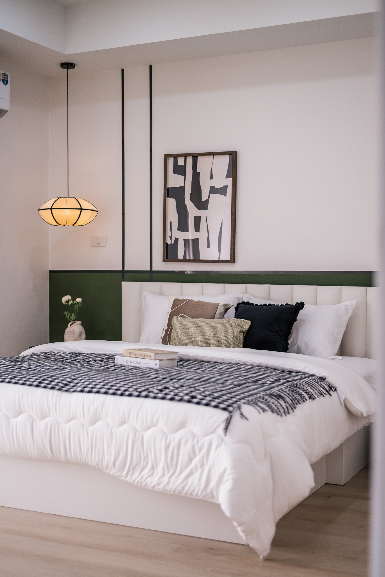 Supattra Condotel, large room, 2 bedrooms, near BTS Udomsuk.