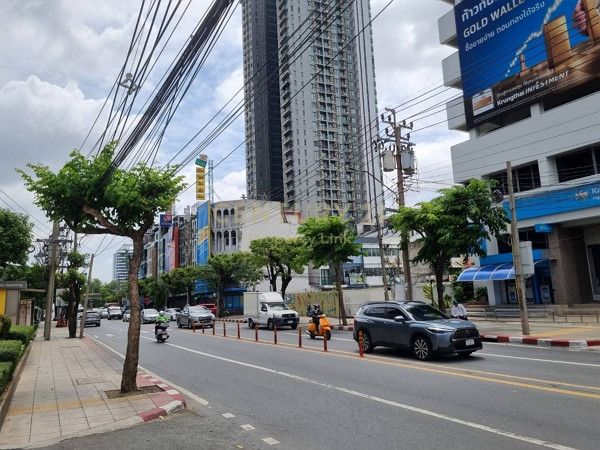ให้เช่าตึกแถว 3 ชั้น สุขุมวิท 63 (180 ตรม.) ทำเลดีเชื่อมทะลุเอกมัย-ทองหล่อ-ปรีดีฯ เหมาะทำคาเฟ่/ครัวกลาง/สต็อกสินค้า No.62-CB-69012 – รูปที่ 3