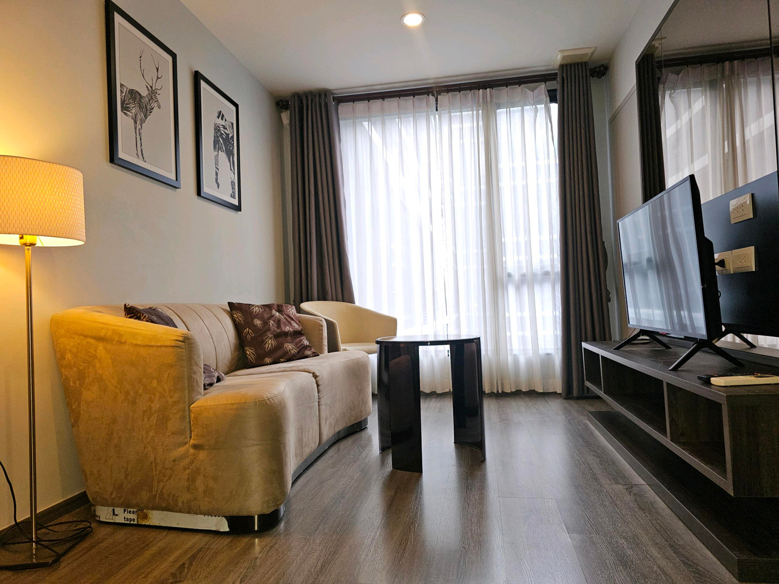 Ideo Mobi Sukhumbit 40 for RENT 2 bed 2 bath 53 Sq,m Rental price 27,000 Baht call Nong 096-2615656 Ready to touring everydayไอดีโอ้ โมบิ สุขุมวิท 40 20นอน 2น้ำ พื้นที่ 53 ตรม ให้เช่า 27,000 บาท สนใจโทร น้อง 096-2615656 พร้อมให้นัดหมายเข้าชมทุกวันLocatio Ideo Mobi Sukhumbit 40 for RENT 2 bed 2 bath 53 Sq,m Rental price 27,000 Baht call Nong 096-2615656 Ready to touring everydayไอดีโอ้ โมบิ สุขุมวิท 40 20นอน 2น้ำ พื้นที่ 53 ตรม ให้เช่า 27,000 บาท สนใจโทร น้อง 096-2615656 พร้อมให้นัดหมายเข้าชมทุกวันLocatio