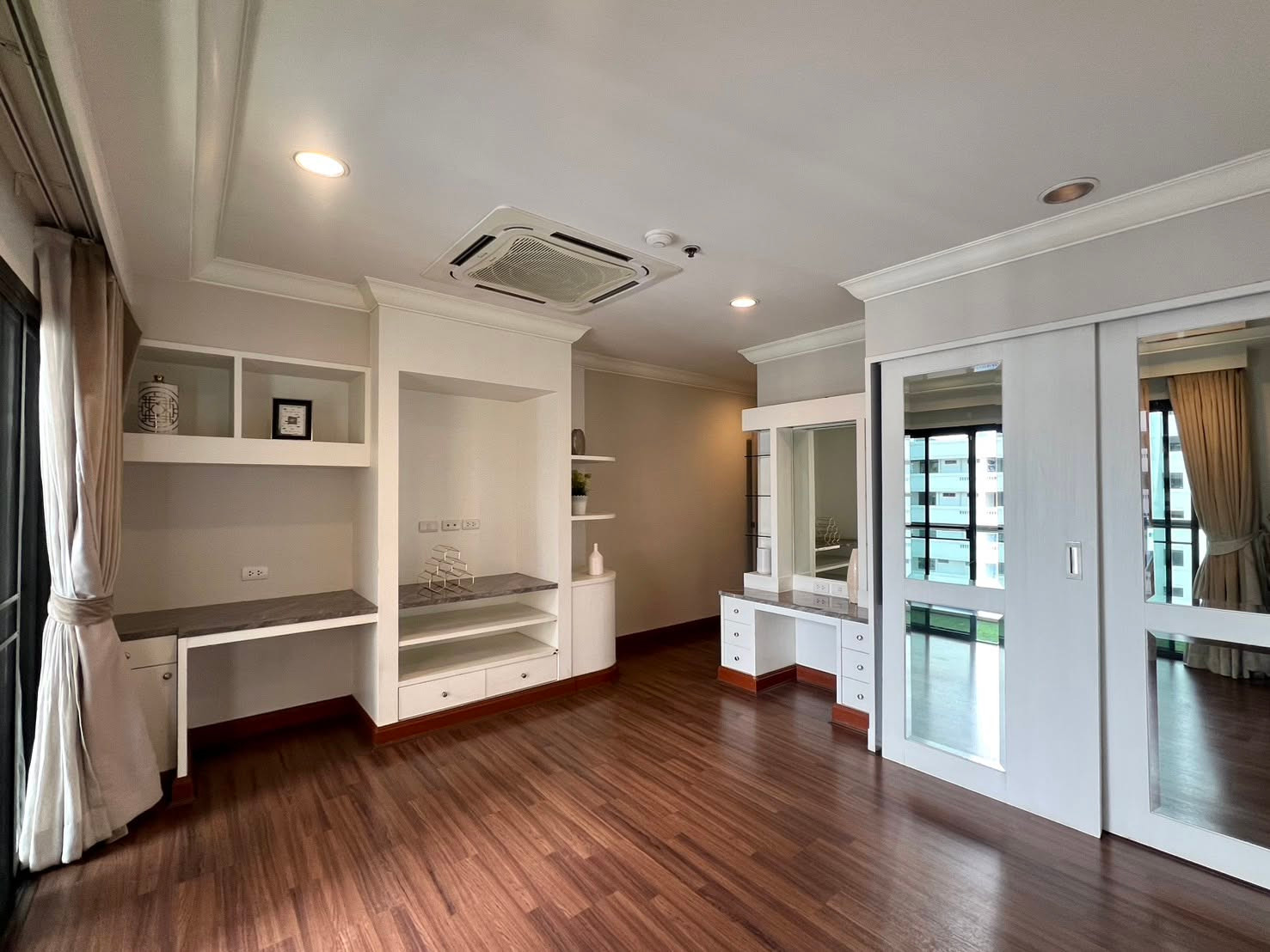 G.P. Grande Tower Sukumvit 23 for rent 220 sqm 3 beds 3 baths 90,000 per month – รูปที่ 4