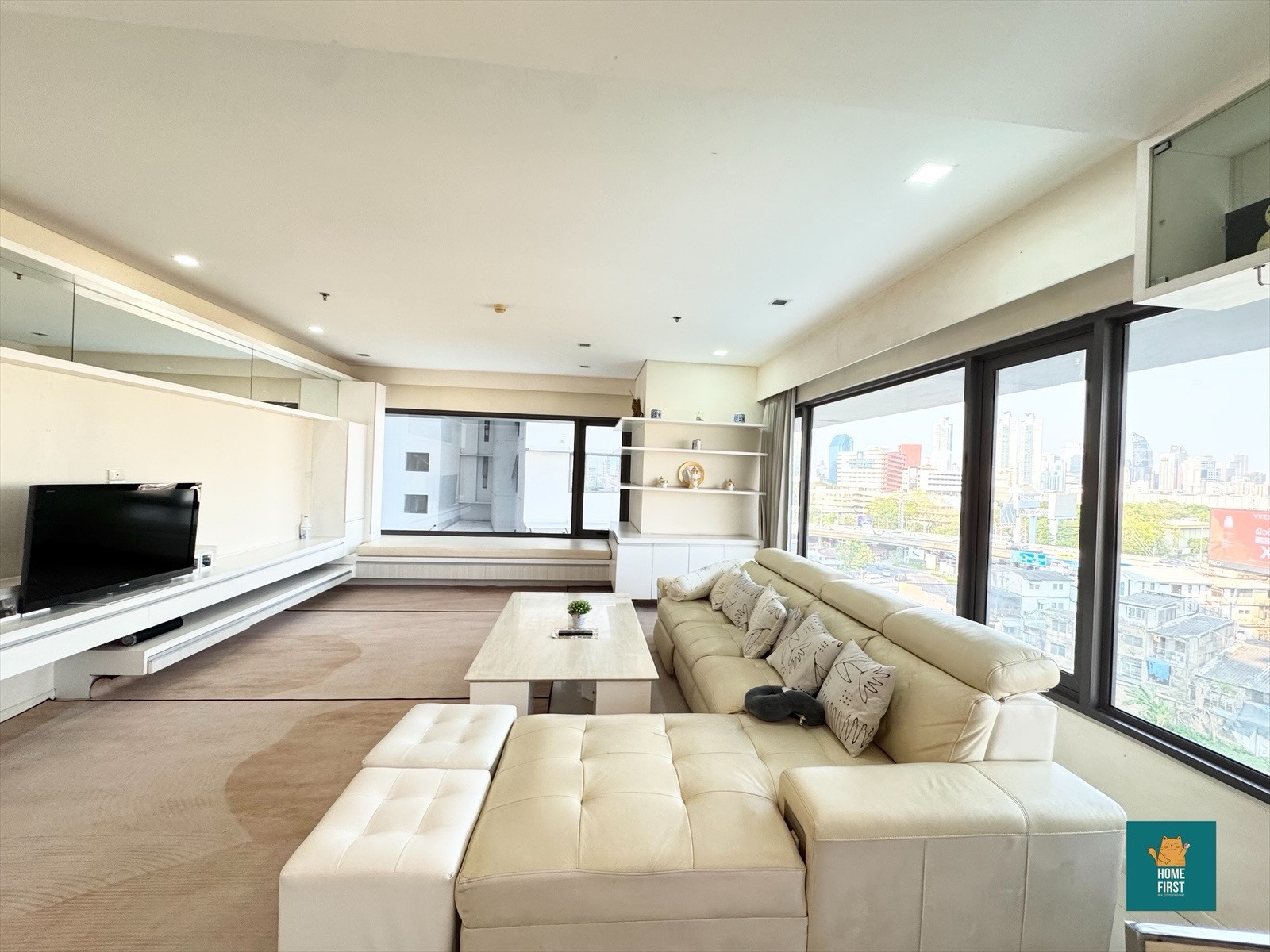 Amanta Lumpini 114 sq m., 2 bedrooms, fully furnished, 60,000 baht.