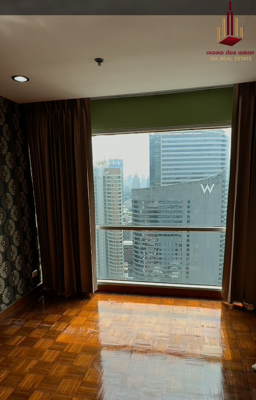 ✨ For Sale: Silom Suite Condo ✨💰 Only 9,900,000 THB ✨ For Sale: Silom Suite Condo ✨💰 Only 9,900,000 THB