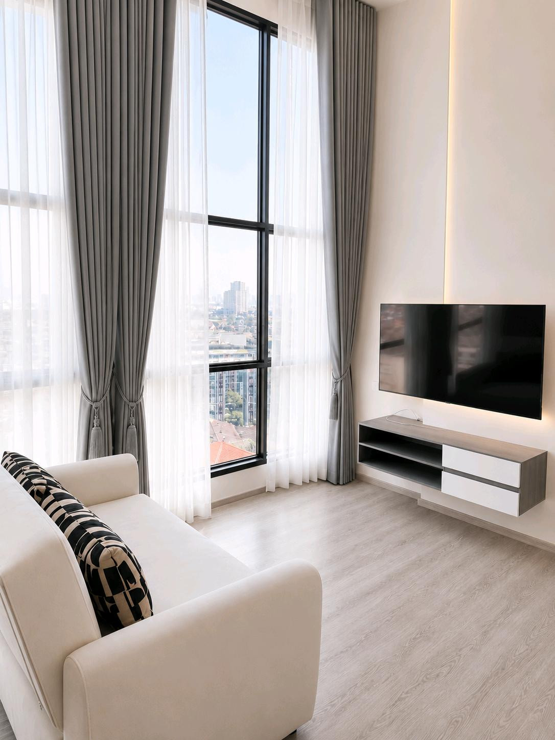 🏙️For rent, beautiful room, 2 floors, high ceiling @Origin P&P Sirindhorn, fully furnished, complete with electricity. Talk to us 📱or Line: 0616395225 🏙️For rent, beautiful room, 2 floors, high ceiling @Origin P&P Sirindhorn, fully furnished, complete with electricity. Talk to us 📱or Line: 0616395225
