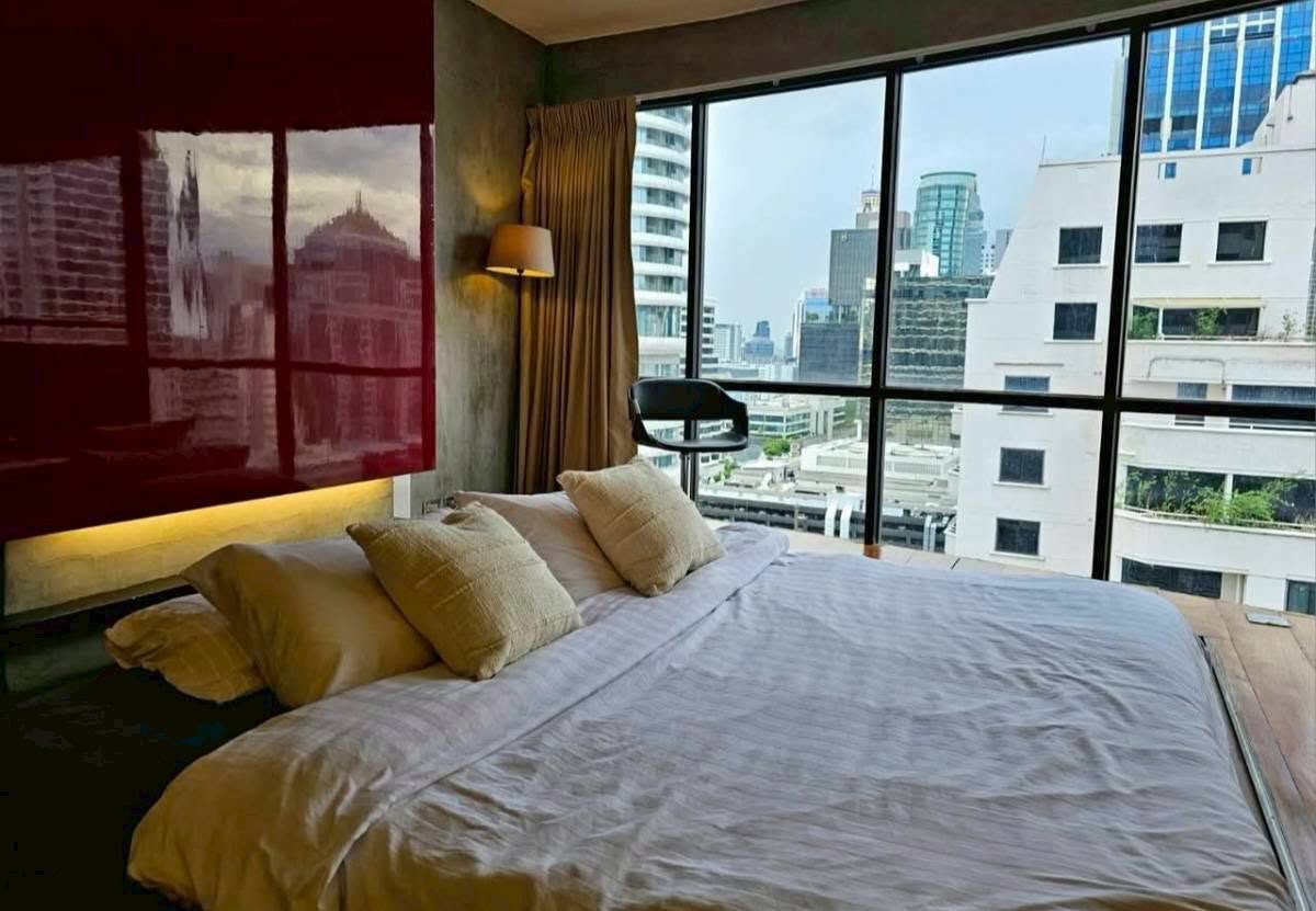 🔥ให้เช่าด่วน🔥 Royal Place 1 ห้อง Loft ขนาดใหญ่ 73 ตร.ม. ใกล้ BTS ราชดำริ เพียง 5 นาที 🔥ให้เช่าด่วน🔥 Royal Place 1 ห้อง Loft ขนาดใหญ่ 73 ตร.ม. ใกล้ BTS ราชดำริ เพียง 5 นาที