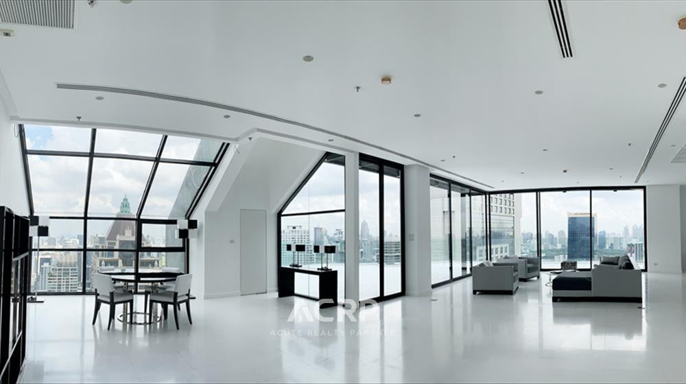 Condo Penthouse for sale 4 bedrooms Bangkok Sathorn