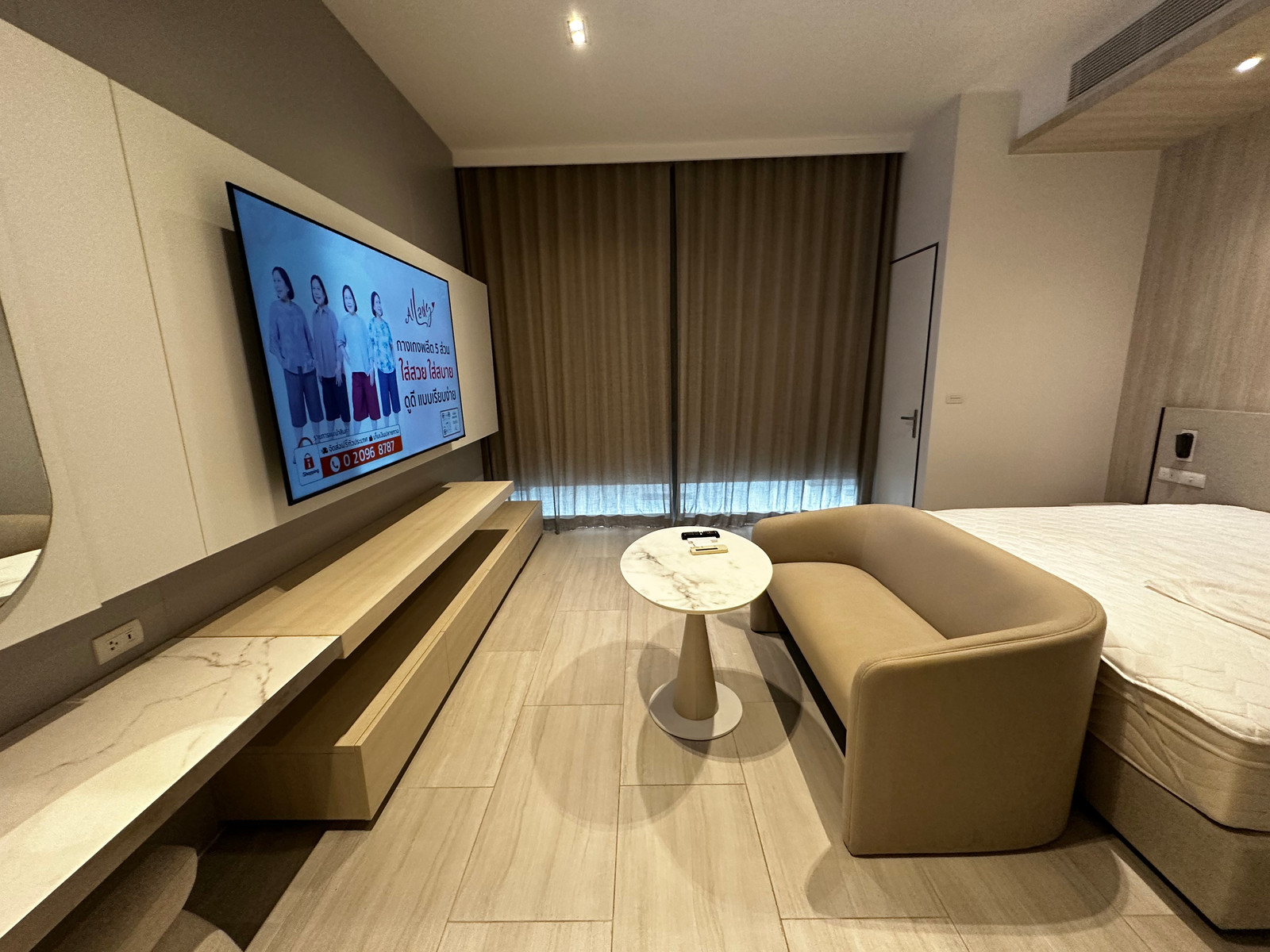 Rare Unit! SCOPE Promsri 1 Bedroom แต่งครบ เฟอร์นิเจอร์ดี เพดานโปร่ง พร้อมเข้าอยู่ ห้องใหม่ ใกล้แหล่งอำนวยความสะดวก – รูปที่ 2